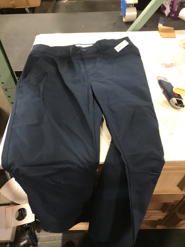 Photo 2 of Amazon Essentials Women's Stretch Woven Outdoor Hiking Pants with Utility Pockets
SIZE 12