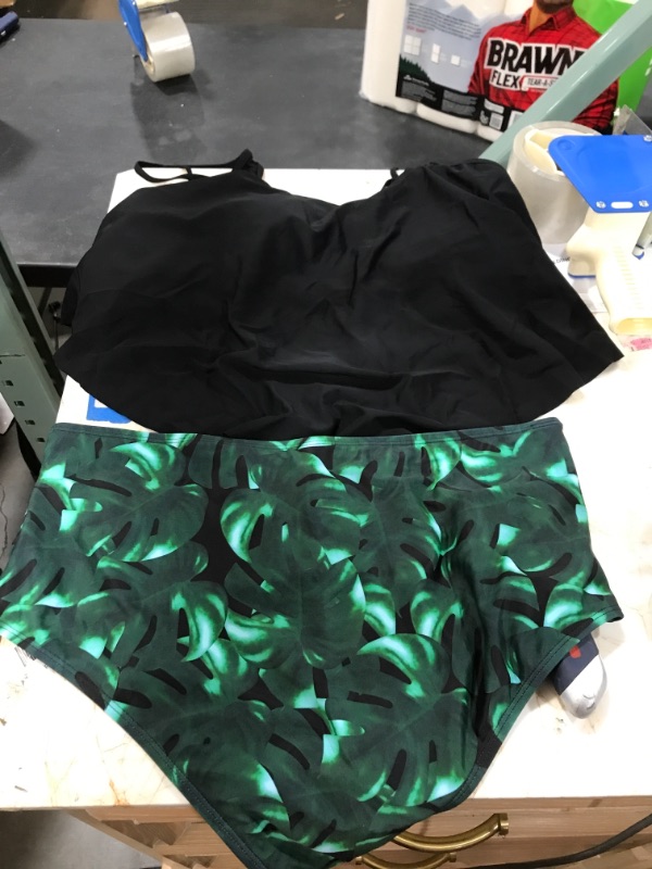 Photo 1 of Duostick swimsuits 2XL Black Leaf print