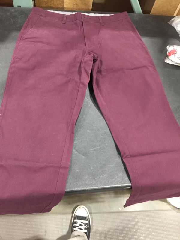 Photo 1 of AMAZON ESSENTIALS Burgundy 31 x 28 Men'sJeans