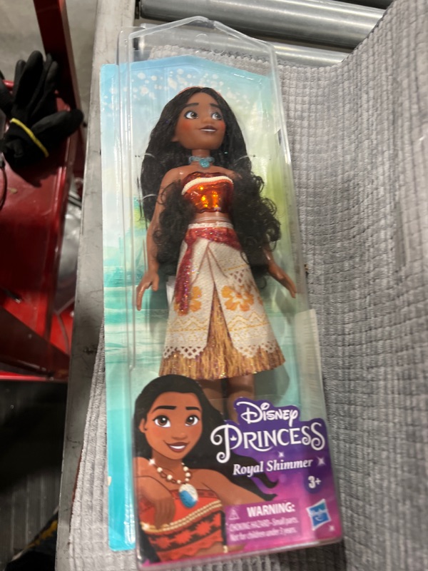 Photo 2 of Disney Princess Royal Shimmer Moana Doll, Fashion Doll with Skirt and Accessories, Toy for Kids Ages 3 and Up
