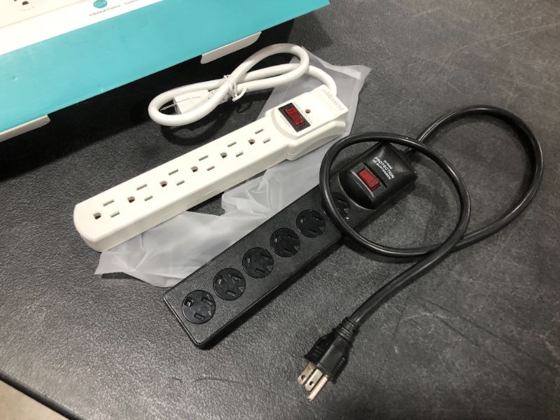 Photo 1 of 2 PACK SURGE PROTECTORS, 6 OUTLET, BLACK AND WHITE