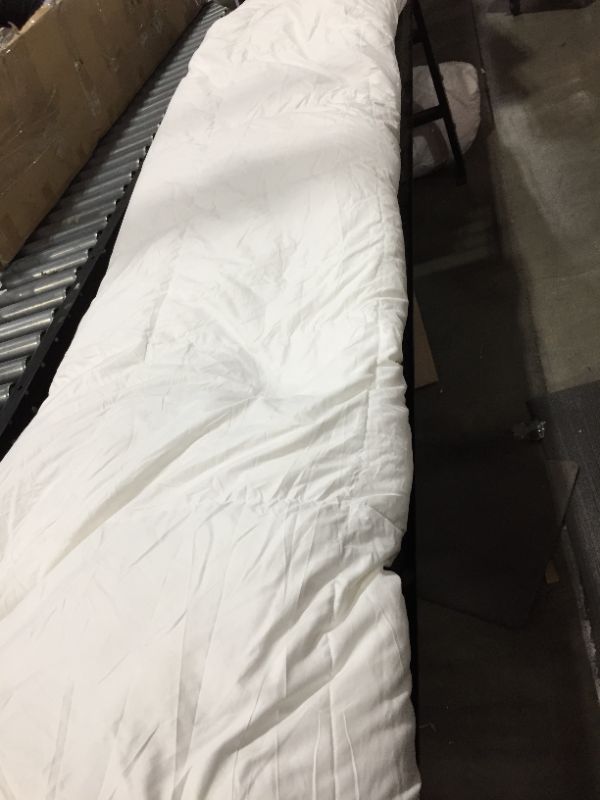 Photo 1 of APSMILE Luxurious All Seasons Feathers Down Comforter Full/Queen Size Duvet Insert