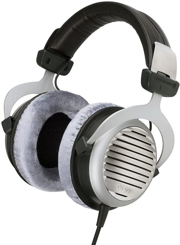 Photo 1 of beyerdynamic DT 990 Edition 32 Ohm Over-Ear-Stereo Headphones. Open design, wired, high-end, for tablet and smartphone