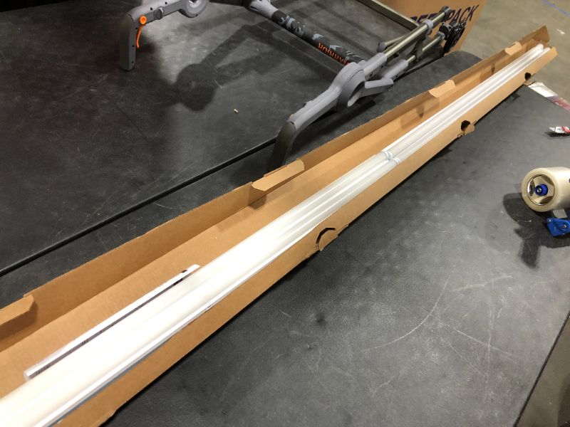 Photo 4 of Lithonia Lighting 8FT STRIP 2LT LED MVOLT