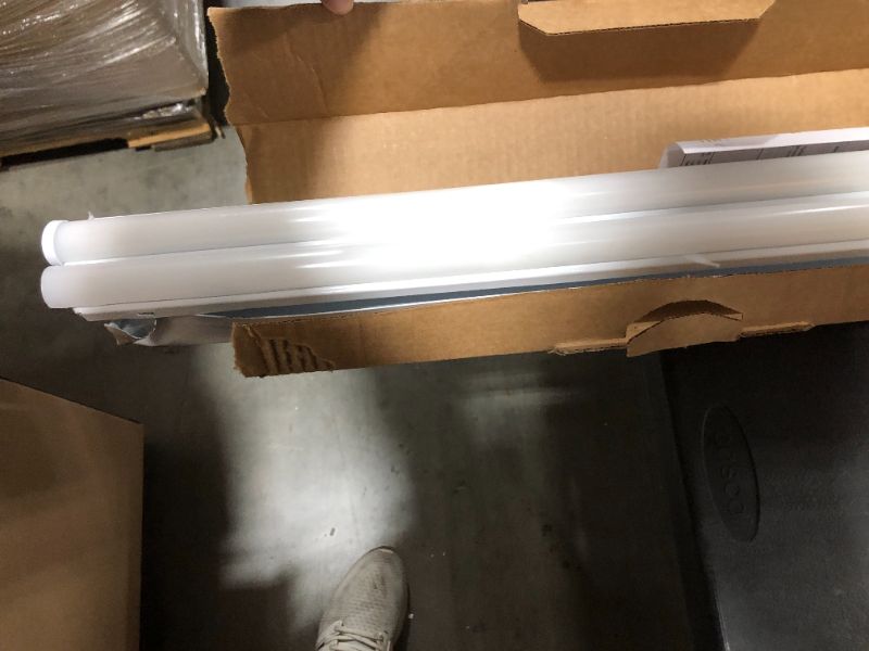 Photo 2 of Lithonia Lighting 8FT STRIP 2LT LED MVOLT