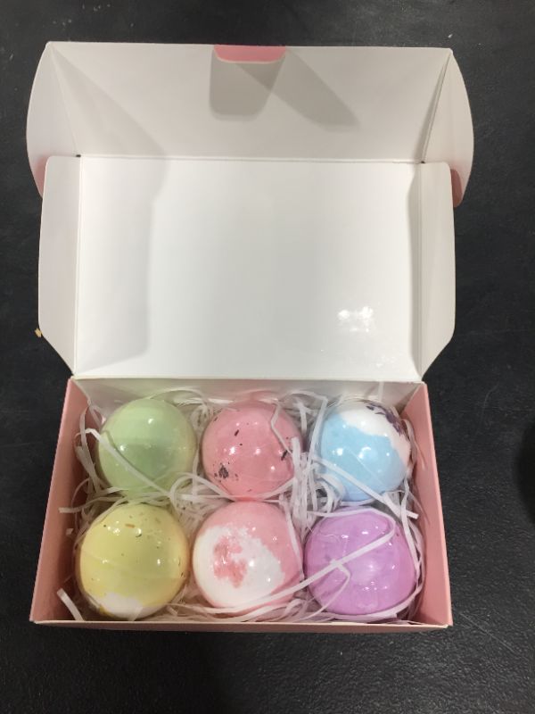 Photo 2 of bath bombs set of 6