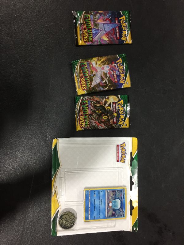 Photo 2 of Pokémon TCG: Sword & Shield Evolving Skies Three-Booster Blister 
Packs Open - Holo's missing