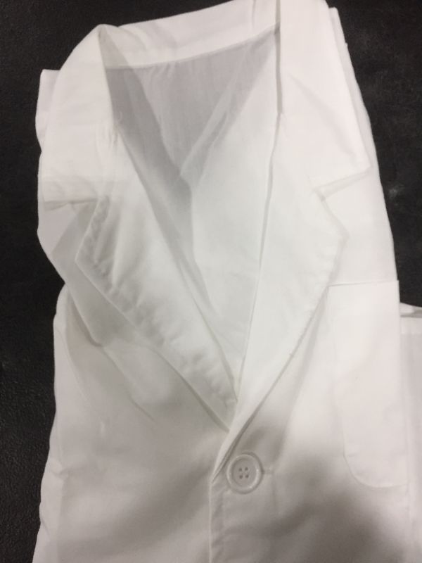 Photo 2 of DR Uniforms By DR Instruments - DR201-M Unisex Lab Coat (60% Cotton / 40% Polyester) Sanforized to Prevent Shrinking - (White) - M
