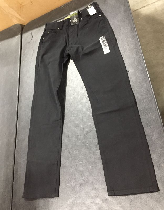 Photo 2 of Lee Men's Performance Series Extreme Motion Slim Straight Leg Jean size 30x32
