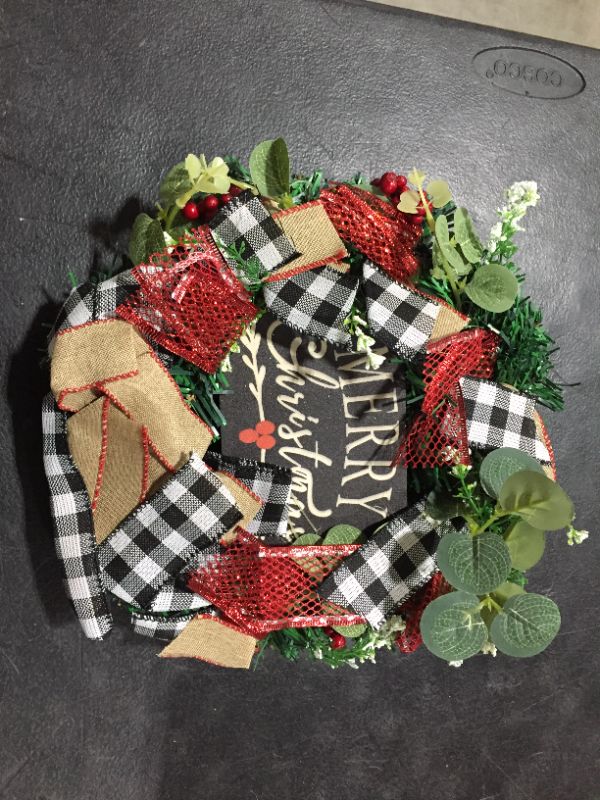 Photo 1 of 10 inch Christmas Wreath