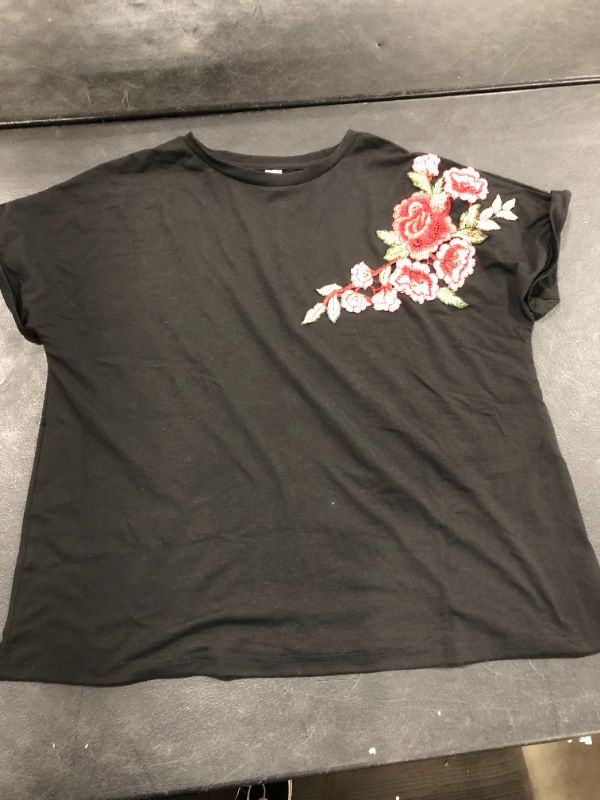 Photo 1 of black flower design short sleeve shirt size XL