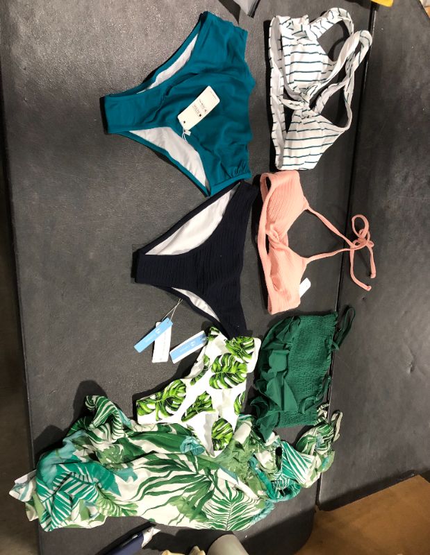 Photo 1 of CUPSHE 2 PIECE BATHING SUITS BUNDLE SIZE S/XS