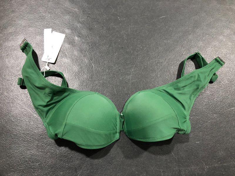 Photo 1 of Cupshe Green Bikini Top Large 