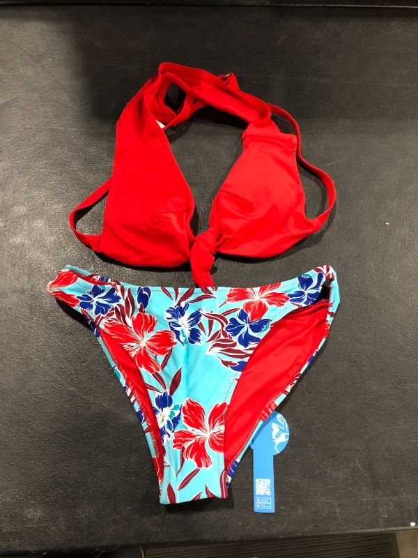 Photo 2 of Cupshe Red And Floral Print Low Waisted Bikini Large 
