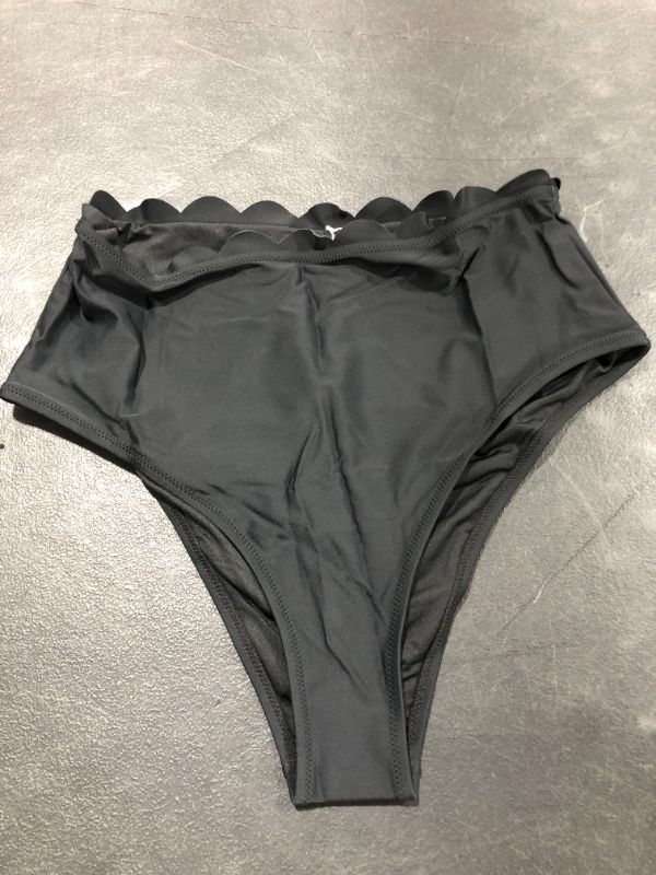 Photo 2 of Cupshe Black Scalloped High Waisted Bikini Bottom XL
 