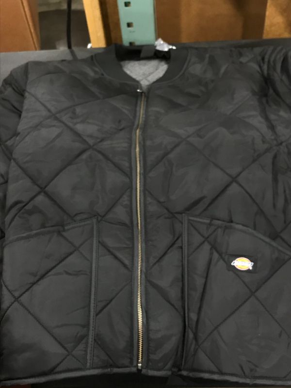 Photo 2 of Dickies Men's Diamond Quilted Nylon Jacket - Black XXL