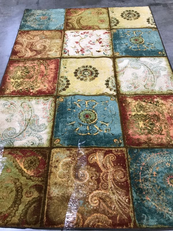 Photo 2 of Area Rug (9 x 6 Ft) 