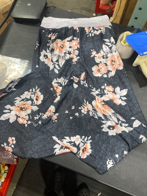 Photo 1 of Size Large, womens flora pants 