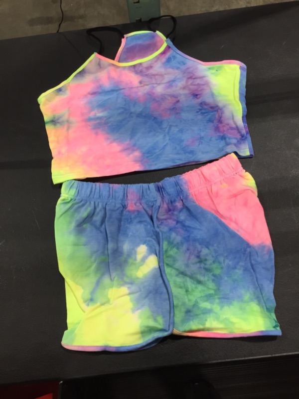 Photo 1 of Medium tie dye shirts and tank top set 