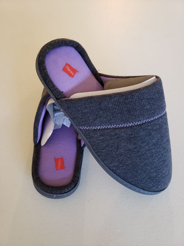 Photo 1 of HANES Women's Slippers, Grey & Purple, Size L 8-9.