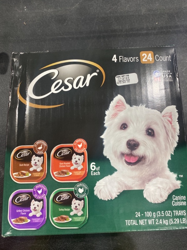 Photo 2 of Cesar Poultry Variety Pack with Real Chicken, Turkey & Duck Dog Food Trays
EXP 07/2023