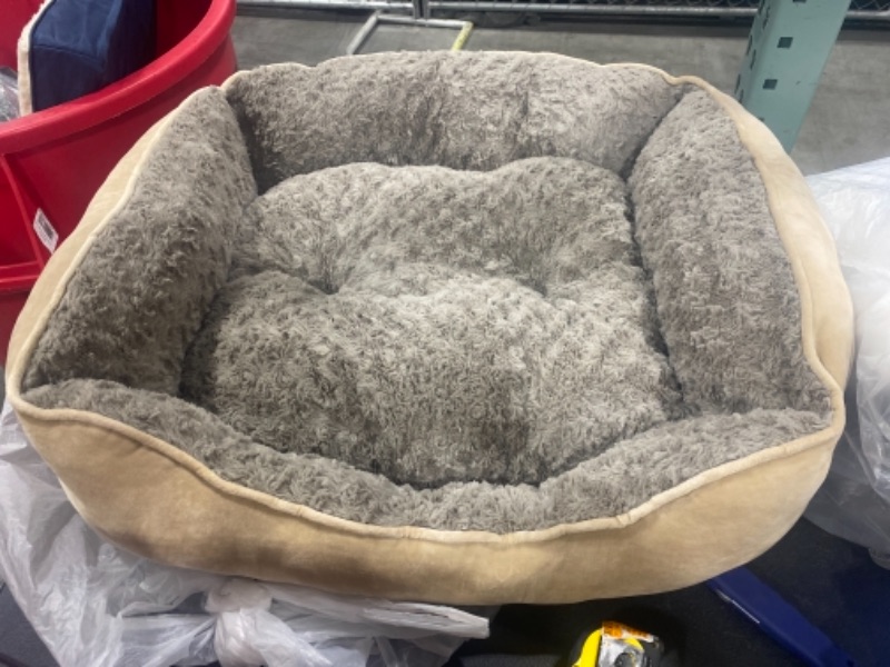 Photo 1 of 25 X 27 INCH DOG BED 