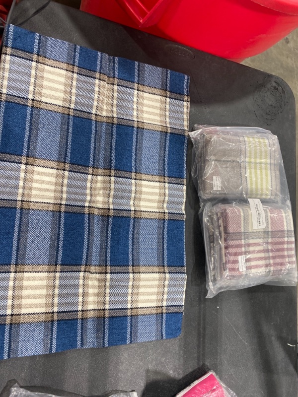 Photo 1 of 24X24 PLAID TABLE CLOTHS, PACK OF 4 ASSORTED DIFFERENT COLORS