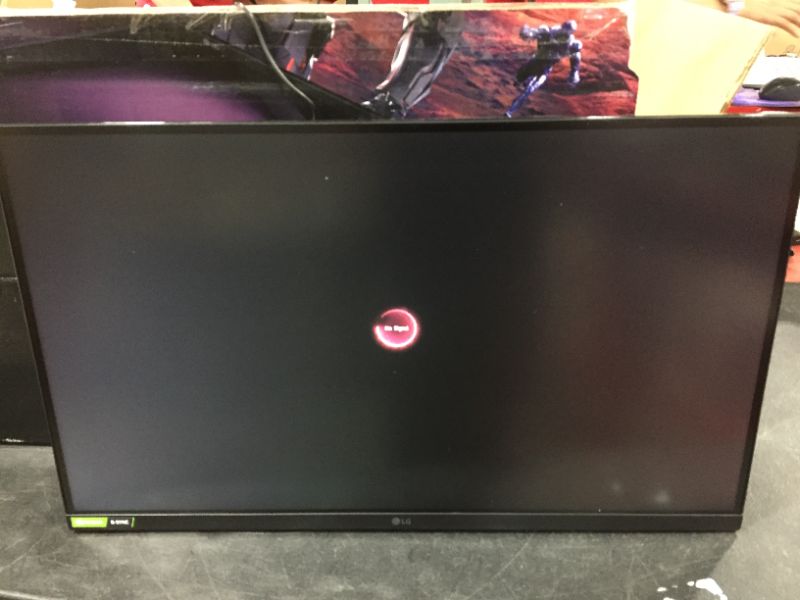 Photo 4 of LG UltraGear 27GP850-B 27" 16:9 Adaptive-Sync QHD 165 Hz HDR IPS Gaming Monitor
