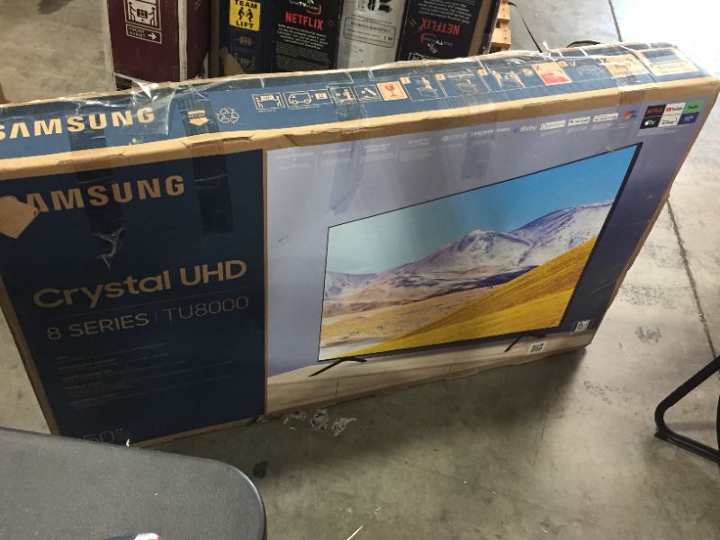 Photo 3 of SAMSUNG 50" Class 4K Crystal UHD (2160P) LED Smart TV with HDR UN50TU7000