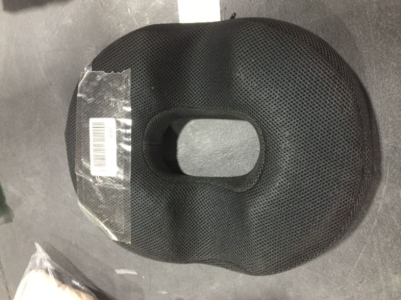Photo 2 of gel ring cushion 16x13x2.7