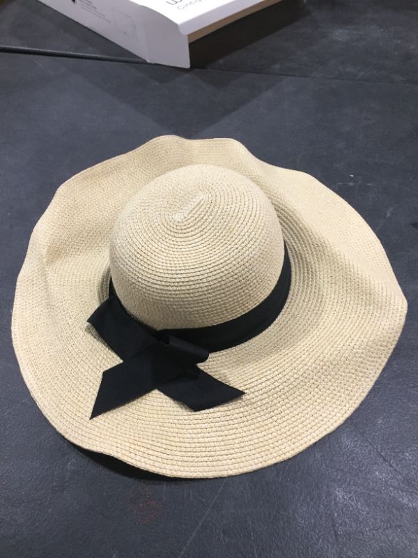 Photo 2 of FURTALK Sun Hats for Women Wide Brim Straw Hat Beach Hat UPF UV Foldable Packable Cap for Travel
