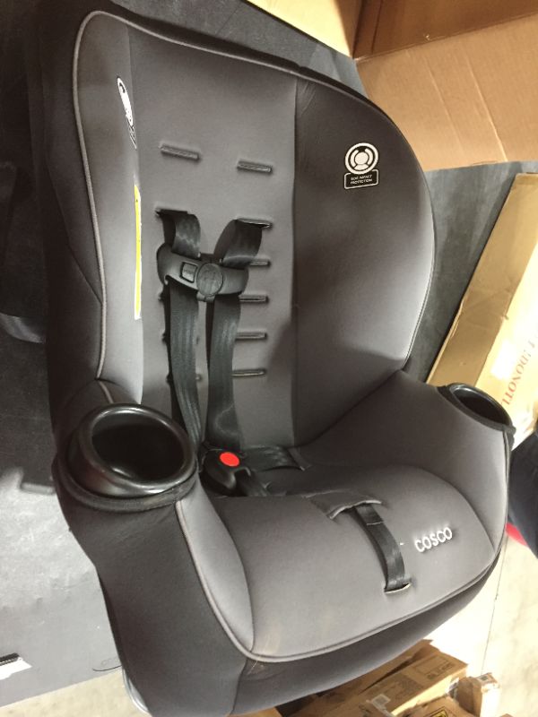 Photo 2 of Cosco Apt 50 Convertible Car Seat (Black Arrows)