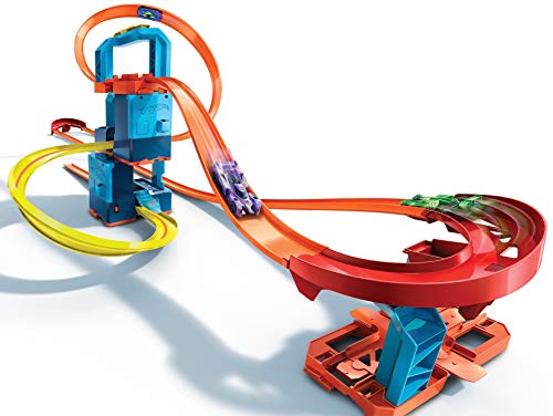 Photo 1 of Hot Wheels Track Builder Unlimited Ultra Stackable Booster Kit Motorized Set 5 Plus Configurations Stunt Parts Compatible id Gift idea for Kids 6 to10 and Older