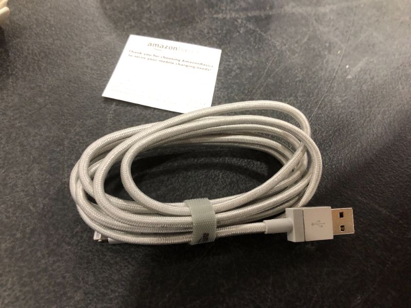 Photo 1 of AMAZONBASICS 6FT IPHONE LIGHTNING CABLE