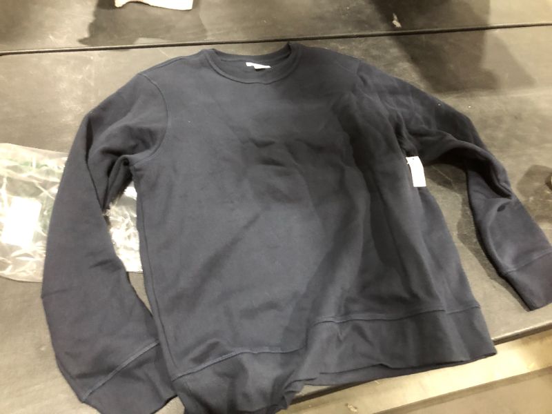 Photo 1 of AMAZON ESSENTIALS NAVY SWEATSHIRT, SIZE XL