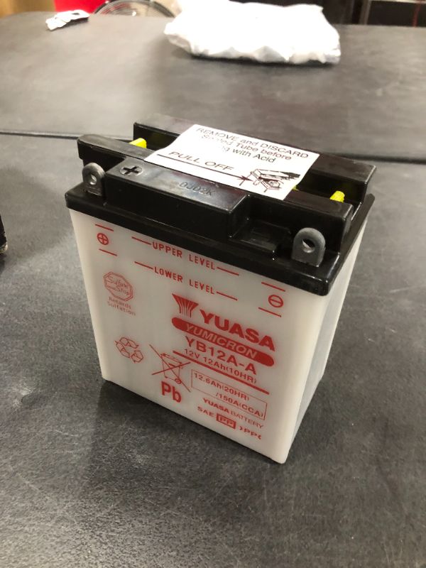 Photo 2 of Yuasa YUAM2212Y YB12A-A Battery
