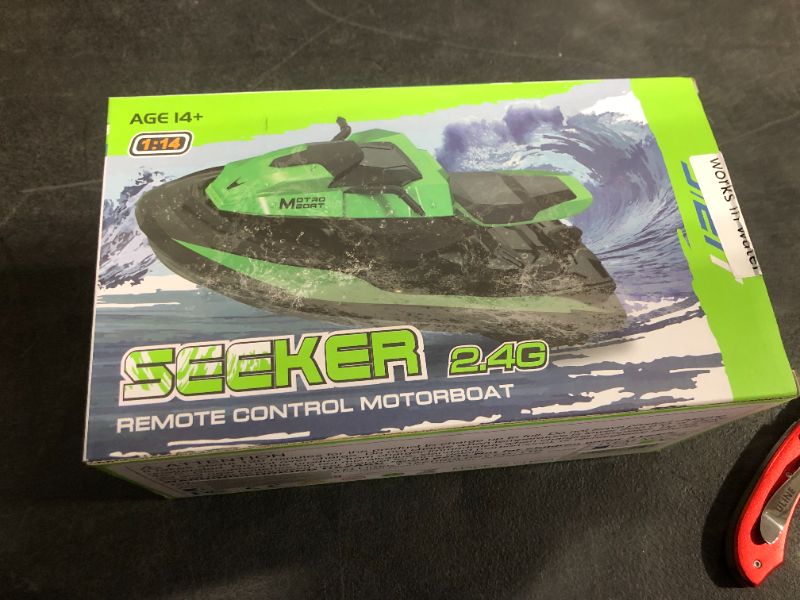 Photo 1 of 40 Mins Remote Control Boats Motorcycle for Pools and Lakes, JJRC 2.4GHz Racing Speedboat for Kids and Adults with Double Power, Low Battery Reminder, 2 Batteries RC Boat Toy(Green)
