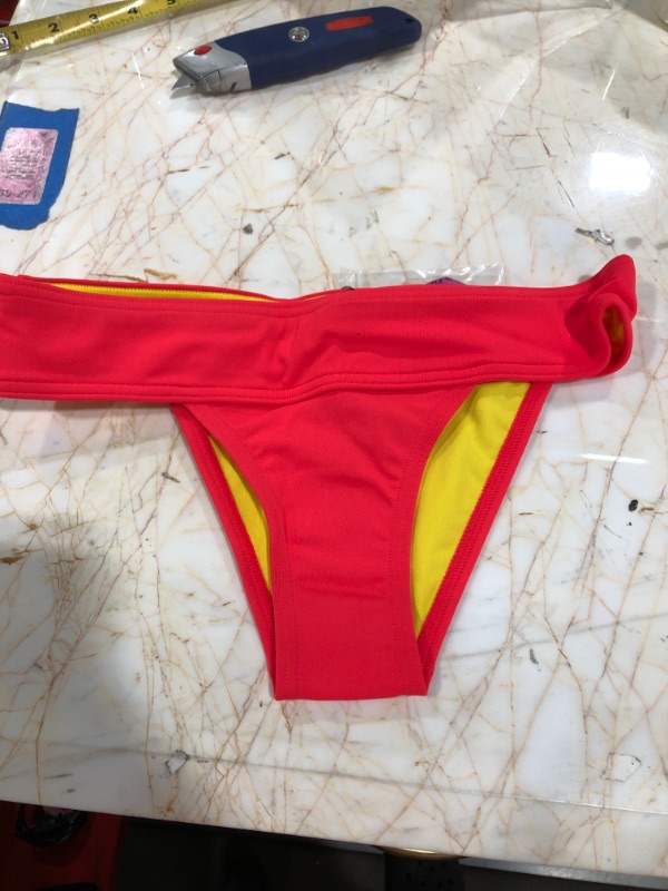 Photo 1 of arena thong, pink yellow, SIZE S