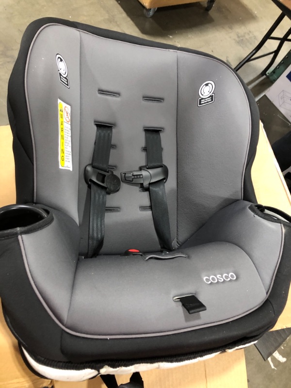 Photo 2 of Cosco Apt 50 Convertible Car Seat (Black Arrows)