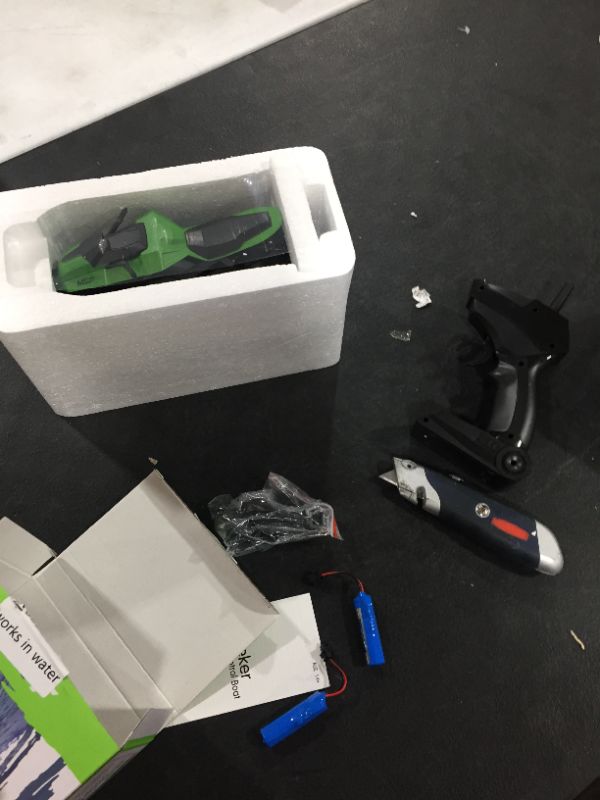 Photo 1 of 2.5G Toy Jet Ski Generic
