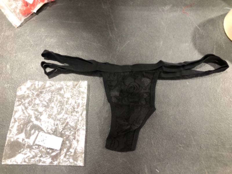 Photo 1 of Black lingerie thong, XL, rose print