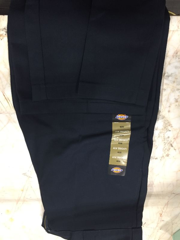 Photo 2 of Dickies Men's Loose Fit Double Knee Work Pants Z (31 x 30)