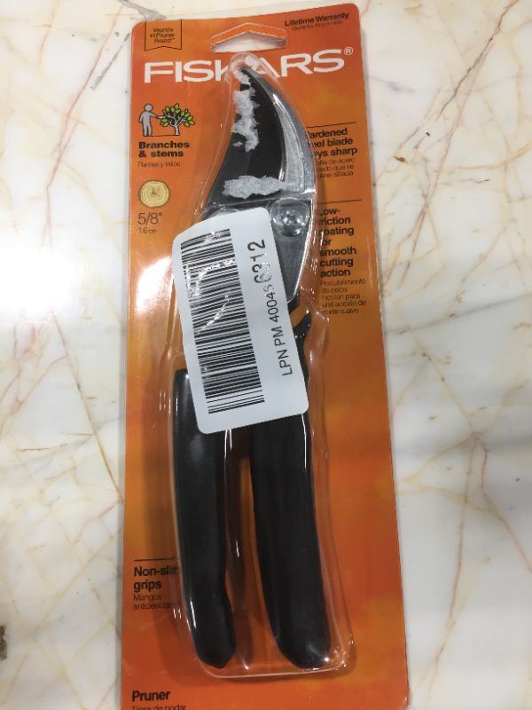 Photo 2 of Fiskars 85419 Bypass Hand Pruner