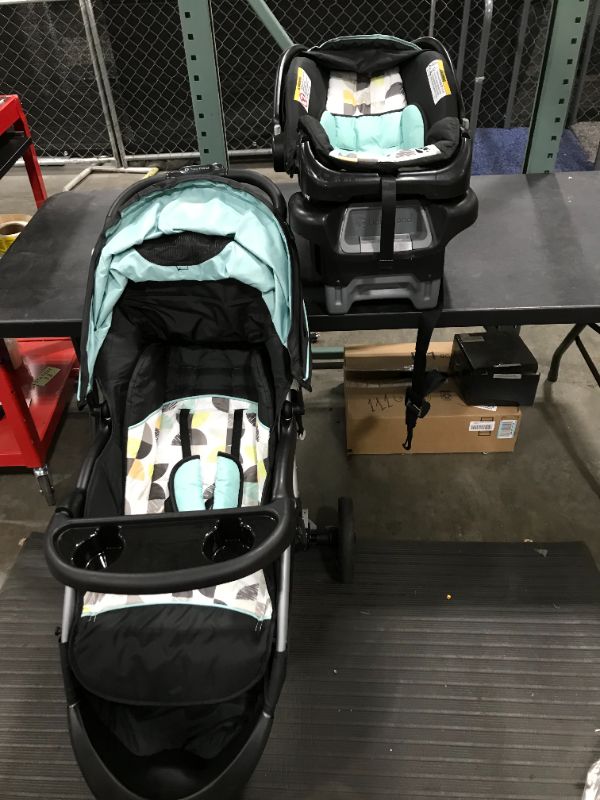 Photo 2 of Baby Trend EZ Ride 35 Travel System, Doodle Dots