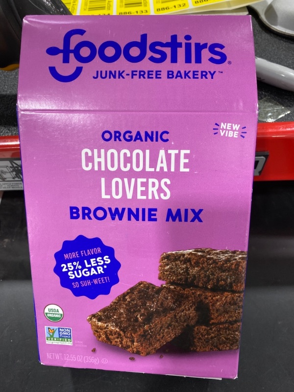 Photo 3 of Foodstirs Junk-Free Bakery, Organic Chocolate Lovers Brownie Mix | 25% Less Sugar | Dairy Free |12.55 oz
EXP: 11.18.2021