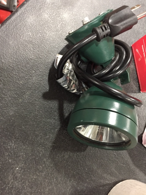 Photo 2 of Portfolio 800-Lumen 75-Watt Green Line Voltage Plug-in Halogen Flood Light