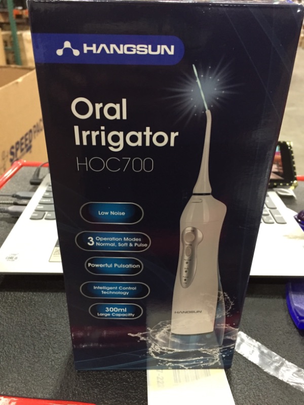 Photo 2 of Hangsun HOC700 Rechargeable Oral Irrigator Set
