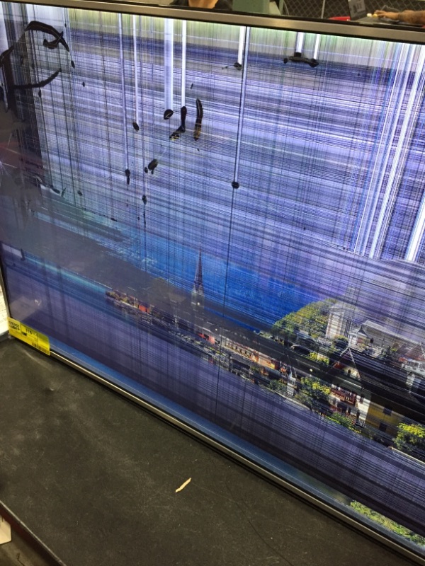 Photo 1 of LG - 55" Class NanoCell 90 Series LED 4K UHD Smart webOS TV
