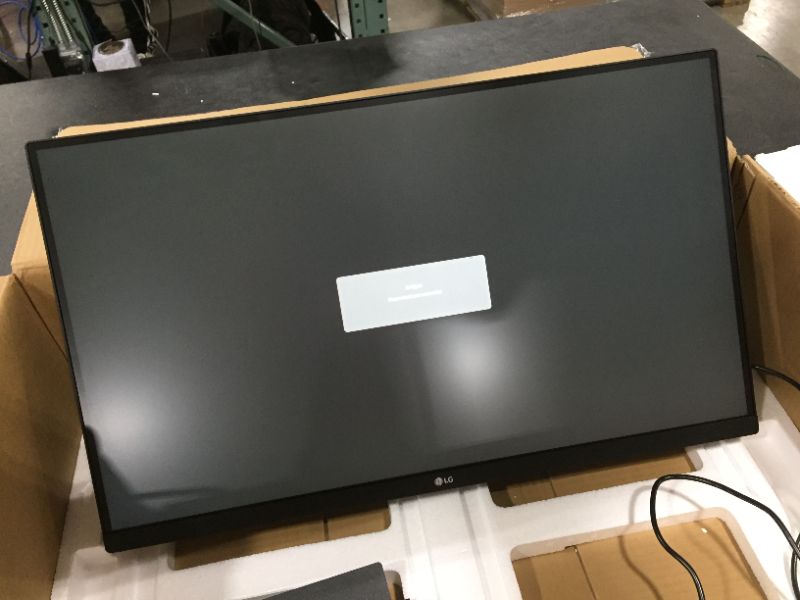 Photo 2 of LG 27" WQHD WLED LCD Monitor - 16:9 - Dark Anthracite - 27" Class - In-plane Switching (IPS) Technology - 2560 x 1440 - 16.7 Million Colors - FreeSync - 350 Nit Typical, 280 Nit Minimum ...