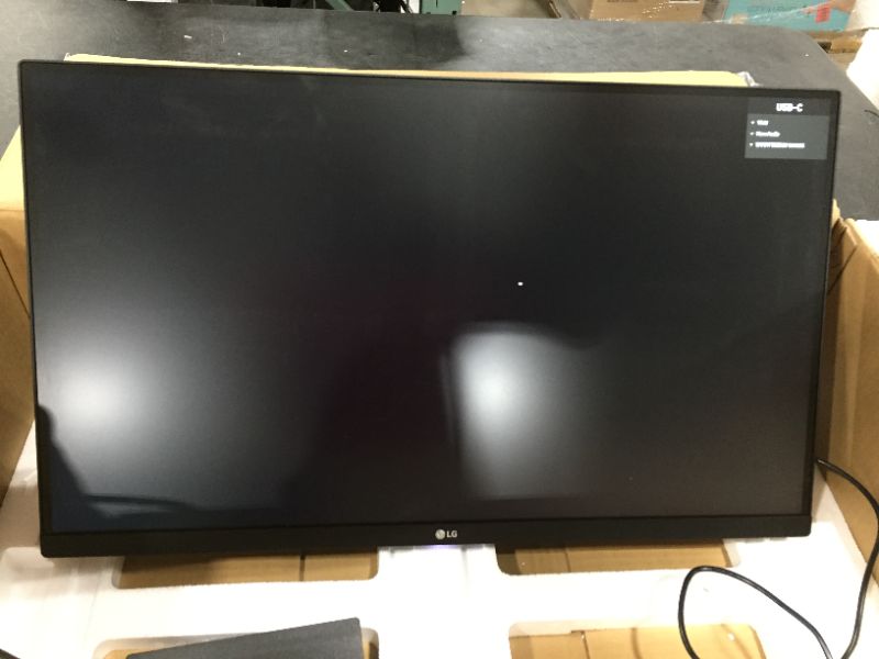 Photo 3 of LG 27" WQHD WLED LCD Monitor - 16:9 - Dark Anthracite - 27" Class - In-plane Switching (IPS) Technology - 2560 x 1440 - 16.7 Million Colors - FreeSync - 350 Nit Typical, 280 Nit Minimum ...